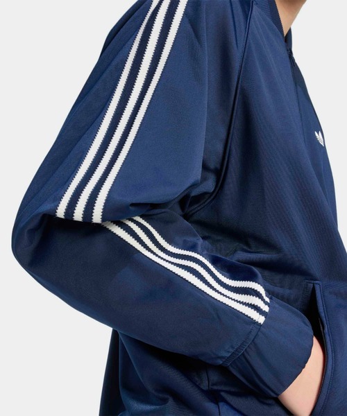 adidas(アディダス)の「adidas/アディダス BRIT SST ルーズフィット スリーストライプス トレフォイルロゴ トラックジャケット 2026年 夏 夏服(ジャージ・メンズ・ブラウン/ブルー・S/M/L/XL)」の12枚目の写真