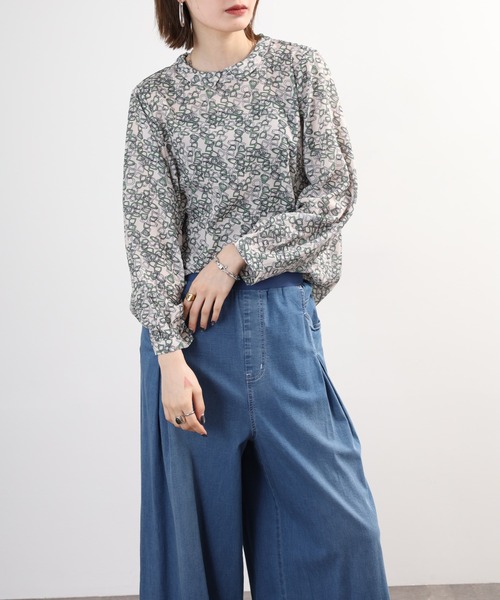 BRODIAEA(ブローディア)の「BRODIAEA チェーンプリント長袖ブラウス(シャツ/ブラウス・レディース・アイボリー/ブラック・40)」の18枚目の写真