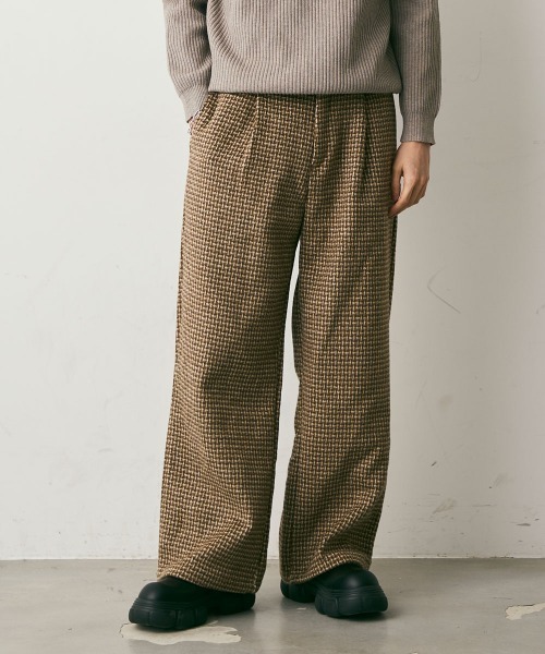 Shoowtime(ショウタイム)の「Wool-Liike Check Wide Pants / ウールライクチェックワイドパンツ(その他パンツ・メンズ・ベージュ/ブラウン・X-LARGE/LARGE/MEDIUM)」の1枚目の写真