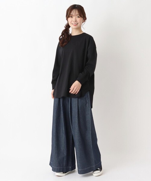 one'sterrace(ワンズテラス)の「デニムタックワイドパンツ(デニムパンツ・レディース・ネイビー系5/ブルー系その他7・02)」の14枚目の写真