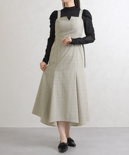 31 Sons de mode(トランテアン ソン ドゥ モード)の「2026春夏新作 サイドベルトマーメイドジャンスカ(ジャンパースカート・レディース・ベージュ/ブラック/モカ・S/M)」の19枚目の写真