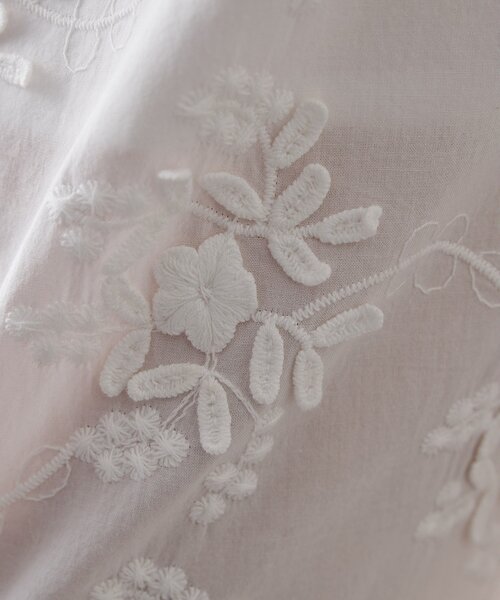 Whim Gazette(ウィムガゼット)の「3D刺繍パンツ(その他パンツ・レディース・オフホワイト/チャコールグレー・FREE)」の11枚目の写真