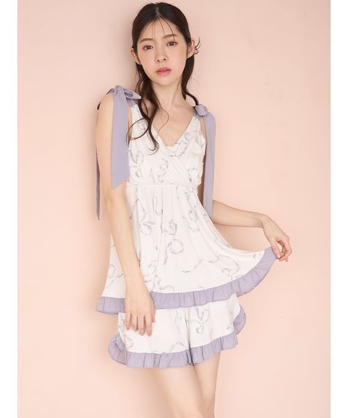 SNIDEL HOME(スナイデルホーム)の「【接触冷感】カシュクールショルダーリボンセットアップ(ルームウェア/パジャマ・レディース・モカ/ライトグレー/ピンク・F)」の4枚目の写真
