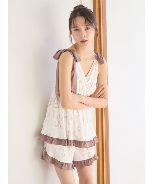 SNIDEL HOME(スナイデルホーム)の「【接触冷感】カシュクールショルダーリボンセットアップ(ルームウェア/パジャマ・レディース・モカ/ライトグレー/ピンク・F)」の12枚目の写真