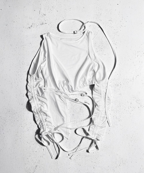 DURAS（デュラス）の「シャーリングアシンメトリートップス（Tシャツ/カットソー・レディース・ホワイト/ブラック・FREE）」の12枚目の写真