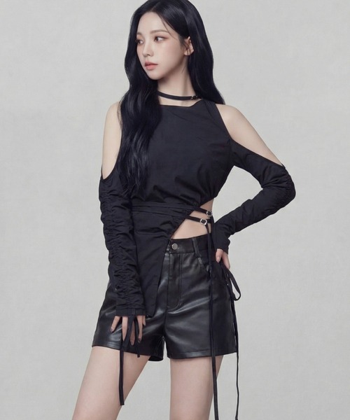 DURAS（デュラス）の「シャーリングアシンメトリートップス（Tシャツ/カットソー・レディース・ホワイト/ブラック・FREE）」の14枚目の写真