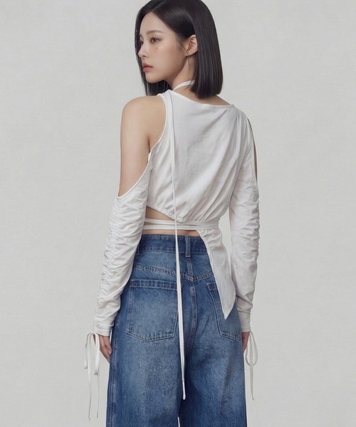 DURAS（デュラス）の「シャーリングアシンメトリートップス（Tシャツ/カットソー・レディース・ホワイト/ブラック・FREE）」の10枚目の写真