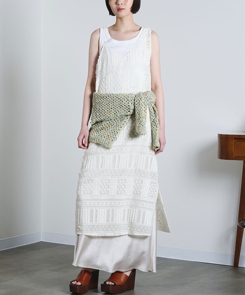 ROSE BUD（ローズバッド）の「(mici)CAMISOLE DRESS（ワンピース・レディース・オフホワイト/ライトグリーン・ONE SIZE）」の2枚目の写真