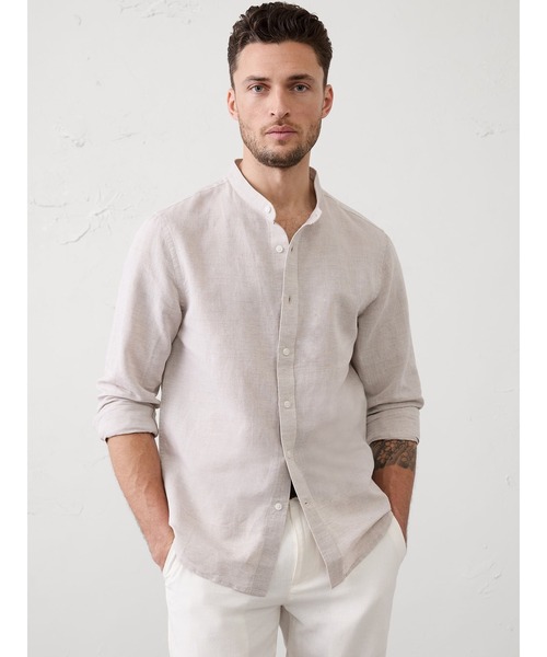 BANANA REPUBLIC FACTORY STORE(バナナリパブリック ファクトリーストア)の「BANANA REPUBLIC FACTORY STORE スリムフィット リネンブレンド バンドカラーシャツ(シャツ/ブラウス・メンズ・ホワイト/ベージュ・S/M/L/XL)」の2枚目の写真