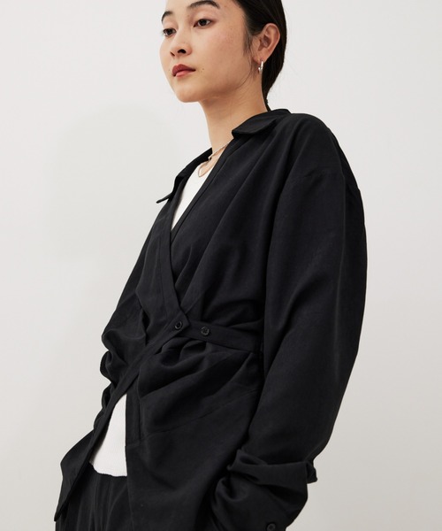 HANNE(アン)の「カシュクールシャツ(シャツ/ブラウス・レディース・ベージュ/ブラック・FREE)」の1枚目の写真