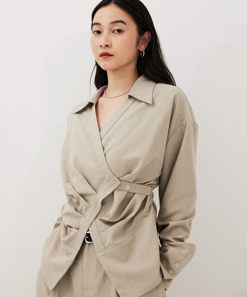 HANNE(アン)の「カシュクールシャツ(シャツ/ブラウス・レディース・ベージュ/ブラック・FREE)」の3枚目の写真