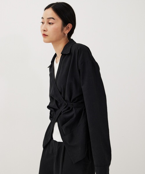 HANNE(アン)の「カシュクールシャツ(シャツ/ブラウス・レディース・ベージュ/ブラック・FREE)」の11枚目の写真