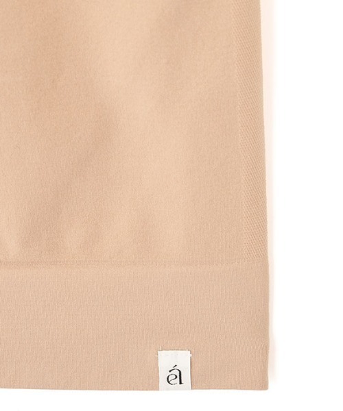 ETRE TOKYO（エトレトウキョウ）の「AMPHI×ETRE TOKYOフィットカップインキャミソール（キャミソール・レディース・ブラック/ベージュ・M/L）」の10枚目の写真