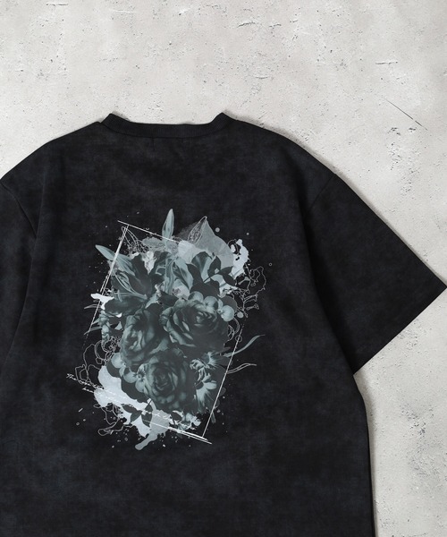 FUNALIVE(ファンアライブ)の「ニュアンスマーブルプリント 花柄デザイン半袖Tシャツ(Tシャツ/カットソー・メンズ・ブラック/ワインレッド・L/M)」の1枚目の写真