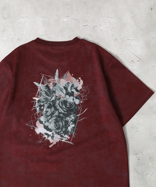 FUNALIVE(ファンアライブ)の「ニュアンスマーブルプリント 花柄デザイン半袖Tシャツ(Tシャツ/カットソー・メンズ・ブラック/ワインレッド・L/M)」の2枚目の写真