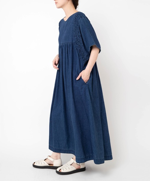 RNA-N(アールエヌエーエヌ)の「D1691 5ozデニムデザインワンピース(ワンピース・レディース・ダークインディゴブルー/ライトインディゴブルー・MEDIUM/SMALL)」の5枚目の写真