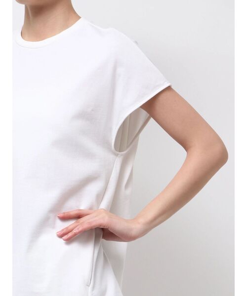 ELENDEEK（エレンディーク）の「TUCK HEM LOOSE CS（Tシャツ/カットソー・レディース・チャコールグレー/オフホワイト/ラベンダー・FREE）」の9枚目の写真