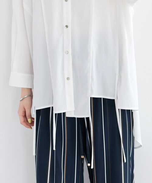 Editt by YECCA VECCA(エディットバイイェッカヴェッカ)の「ストリングデザインシャツ(シャツ/ブラウス・レディース・カーキ/ホワイト/ネイビー・FREE)」の10枚目の写真