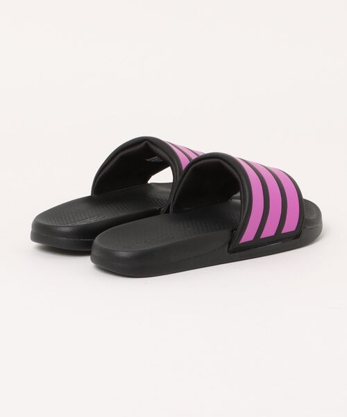 adidas(アディダス)の「adidas アディダス ADILETTE COMFORT 2.0 U【軽量】レディースシャワーサンダル(アディレッタコンフォート2.0U) JP9127 コアブラック/パープルバースト(サンダル・レディース・ブラック系その他・23.5cm/24.5cm)」の2枚目の写真