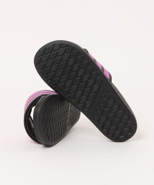 adidas(アディダス)の「adidas アディダス ADILETTE COMFORT 2.0 U【軽量】レディースシャワーサンダル(アディレッタコンフォート2.0U) JP9127 コアブラック/パープルバースト(サンダル・レディース・ブラック系その他・23.5cm/24.5cm)」の3枚目の写真