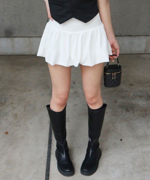 CeLess(セレス)の「High-waisted Balloon Mini Skirt / ハイウエストバルーンミニスカート(スカート・レディース・ホワイト/ブラック・M/S)」の17枚目の写真