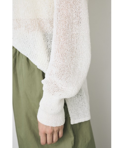 AZUL by moussy（アズールバイマウジー）の「【身長/骨格別着用画像あり】ドライタッチサマーニット　夏服　秋服　春服　メッシュトップス　シアーニット　シアートップス　体系カバー　お尻が隠れる（ニット/セーター・レディース・ブラック/ライトイエロー/オフホワイト/ミント・SMALL/MEDIUM）」の13枚目の写真