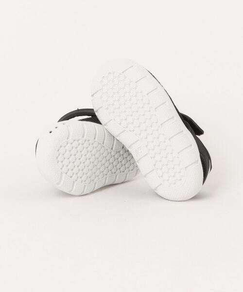 NEW BALANCE(ニューバランス)の「new balance ニューバランス I208 ベビーサンダル サマーシューズ 子供靴 水陸両用 ワンベルト I2084FQ ブラック(サンダル・キッズ・ブラック・12cm/13.0cm/14.0cm/15.0cm/16.0cm)」の3枚目の写真