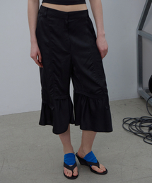 LCDC TM（エルシーディーシーティーエム）の「SHIRRING DETAIL BERMUDA SHORTS (BLACK)（その他パンツ）」