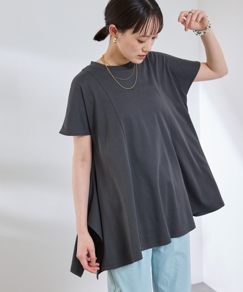 CROSS FUNCTION(クロスファンクション)の「《汗染み防止》エブ楽 天竺アシメトリーデザインTシャツ【CROSS FUNCTION/クロスファンクション】(Tシャツ/カットソー・レディース・チャコールグレー/オフホワイト・M/L/LL)」の2枚目の写真
