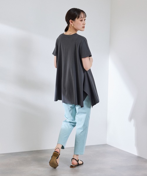 CROSS FUNCTION(クロスファンクション)の「《汗染み防止》エブ楽 天竺アシメトリーデザインTシャツ【CROSS FUNCTION/クロスファンクション】(Tシャツ/カットソー・レディース・チャコールグレー/オフホワイト・M/L/LL)」の10枚目の写真