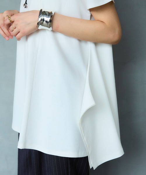CROSS FUNCTION(クロスファンクション)の「《汗染み防止》エブ楽 天竺アシメトリーデザインTシャツ【CROSS FUNCTION/クロスファンクション】(Tシャツ/カットソー・レディース・チャコールグレー/オフホワイト・M/L/LL)」の9枚目の写真