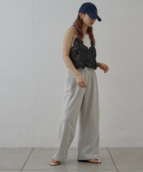 COLONY 2139（コロニートゥーワンスリーナイン）の「【WEB限定】スカラップ刺繍レースキャミソール（キャミソール・レディース・ブラック/オフホワイト・FREE）」の22枚目の写真