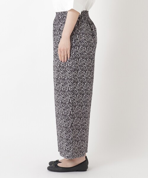 one'sterrace(ワンズテラス)の「キャンブリックリラックスストレートパンツ(その他パンツ・レディース・その他/ブラック系8・02)」の4枚目の写真
