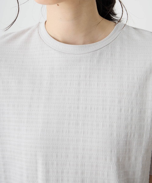 DECOY SINCE 1981（デコイシンスイチキュウハチイチ）の「ひやさらジャガードチュニック Tシャツ【冷感】【UVカット】（Tシャツ/カットソー・レディース・グレー/ピンク/ネイビー・M/L/LL）」の22枚目の写真