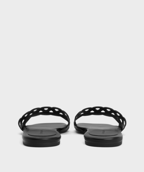 CHARLES & KEITH(チャールズ & キース)の「カットアウト スライドサンダル(サンダル・レディース・ブラック/ライトブラウン・23.5cm/23cm/22.5cm/25.5cm/25cm/24.5cm)」の7枚目の写真