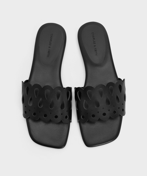 CHARLES & KEITH(チャールズ & キース)の「カットアウト スライドサンダル(サンダル・レディース・ブラック/ライトブラウン・23.5cm/23cm/22.5cm/25.5cm/25cm/24.5cm)」の9枚目の写真