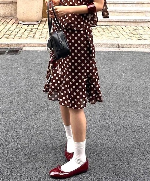 Vipoa(ヴィポア)の「Brown dot midi sk(スカート・レディース・ブラウン系その他・LARGE/MEDIUM)」の2枚目の写真