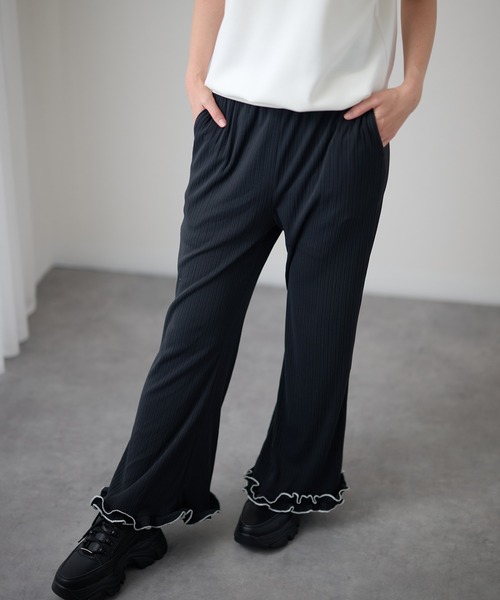 DAYRA(デイラ)の「配色 メロウ フリル リブ パンツ(その他パンツ・レディース・グリーン/チャコールグレー/ブラック・155/160/165)」の2枚目の写真