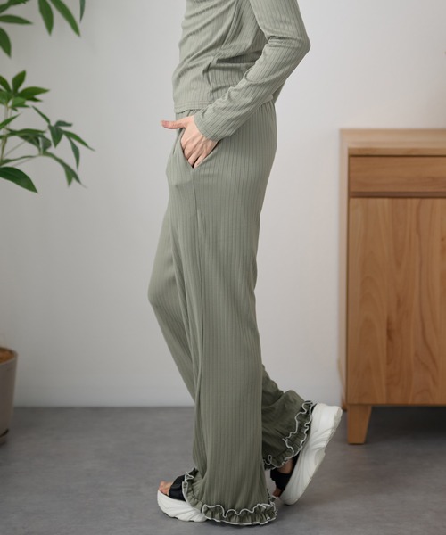 DAYRA(デイラ)の「配色 メロウ フリル リブ パンツ(その他パンツ・レディース・グリーン/チャコールグレー/ブラック・155/160/165)」の11枚目の写真
