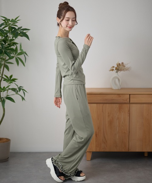DAYRA(デイラ)の「配色 メロウ フリル リブ パンツ(その他パンツ・レディース・グリーン/チャコールグレー/ブラック・155/160/165)」の14枚目の写真