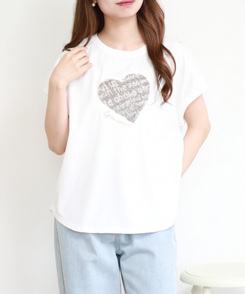 EGLANTINE(エグランティーヌ)の「EGLANTINE スパンコールハート刺繍カットソー 半袖(Tシャツ/カットソー・レディース・サックスブルー/ブラック/ダークブラウン/オフホワイト・38)」の22枚目の写真
