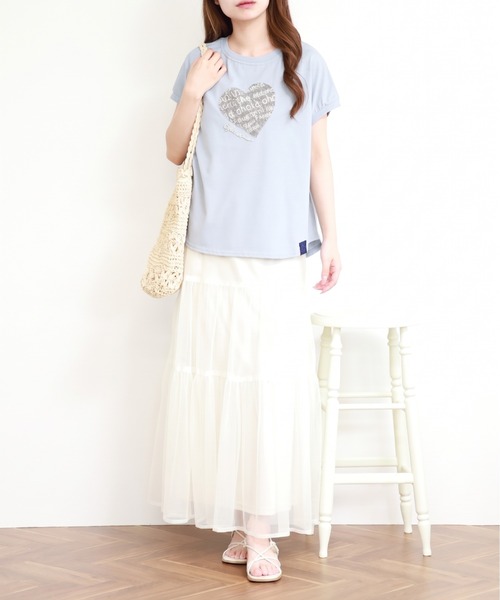 EGLANTINE(エグランティーヌ)の「EGLANTINE スパンコールハート刺繍カットソー 半袖(Tシャツ/カットソー・レディース・サックスブルー/ブラック/ダークブラウン/オフホワイト・38)」の10枚目の写真