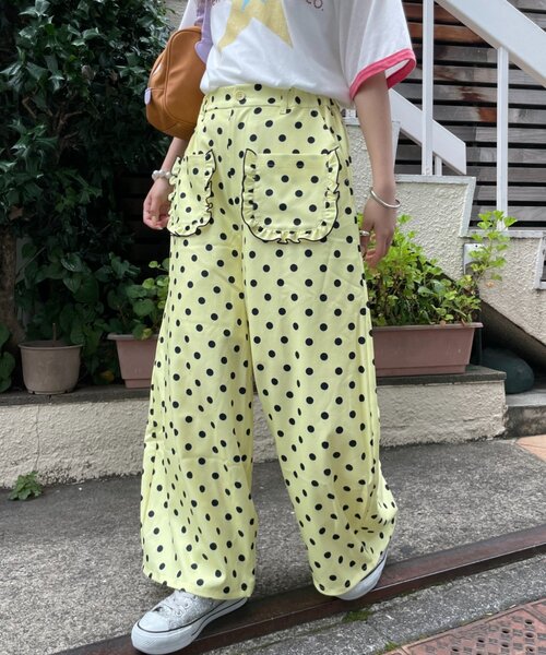 HELLO.SANFRANCISCO(ハローサンフランシスコ)の「【HELLO.SANFRANCISCO】ドット柄フリルポケットボリュームパンツ(スウェットパンツ・レディース・ピンク/グレー/ブラウン/ネイビー/イエロー/グリーン・ONE SIZE)」の5枚目の写真