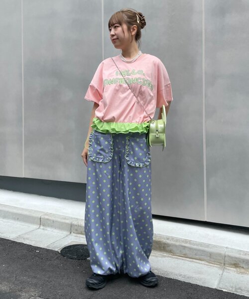HELLO.SANFRANCISCO(ハローサンフランシスコ)の「【HELLO.SANFRANCISCO/ハローサンフランシスコ】ドット柄フリルポケットボリュームパンツ(スウェットパンツ・レディース・ピンク/グレー/ブラウン・ONE SIZE)」の4枚目の写真