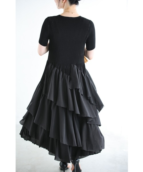 cawaii(カワイイ)の「半袖ver. 重なるフレア揺らめく ミディアムワンピース(ワンピース・レディース・ブラック/ピンク/グレー・FREE)」の11枚目の写真