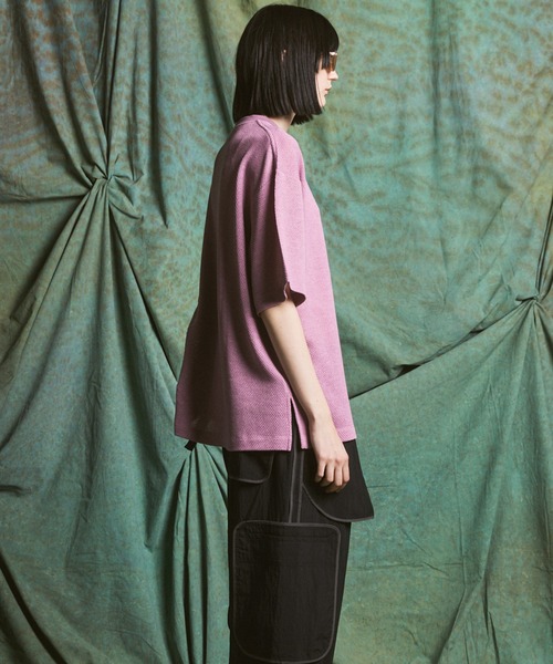MAISON SPECIAL(メゾンスペシャル)の「《UNISEX》Russell Mesh Prime-Over Asymmetrical Shirring T-shirt/ラッセルメッシュプライムオーバーアシンメトリーシャーリングTシャツ【MAISON SPECIAL/メゾンスペシャル】(Tシャツ/カットソー・メンズ・ブラック/ラベンダー/バーガンディー・0/2/1)」の16枚目の写真