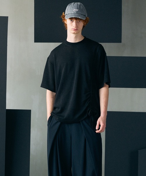 MAISON SPECIAL(メゾンスペシャル)の「《UNISEX》Russell Mesh Prime-Over Asymmetrical Shirring T-shirt/ラッセルメッシュプライムオーバーアシンメトリーシャーリングTシャツ【MAISON SPECIAL/メゾンスペシャル】(Tシャツ/カットソー・メンズ・ブラック/ラベンダー/バーガンディー・0/2/1)」の18枚目の写真