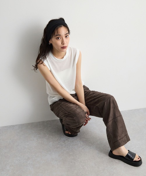 STELLA FISH(ステラフィッシュ)の「パッチワーク風総刺繍ルーズパンツ(その他パンツ・レディース・ブラウン/オフホワイト/ブラック・FREE)」の4枚目の写真