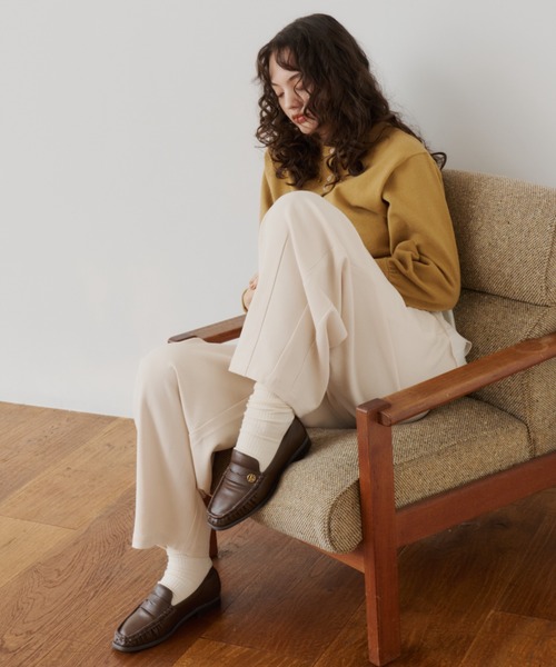 OLUN（オルン）の「"OLUN" Motif Soft Gathered Loafers/"OLUN"モチーフソフトギャザーローファー（ローファー・レディース・ベージュ/ブラウン/キャメル・MEDIUM/LL/LARGE/SMALL）」の16枚目の写真