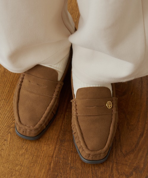 OLUN（オルン）の「"OLUN" Motif Soft Gathered Loafers/"OLUN"モチーフソフトギャザーローファー（ローファー・レディース・ベージュ/ブラウン/キャメル・MEDIUM/LL/LARGE/SMALL）」の17枚目の写真